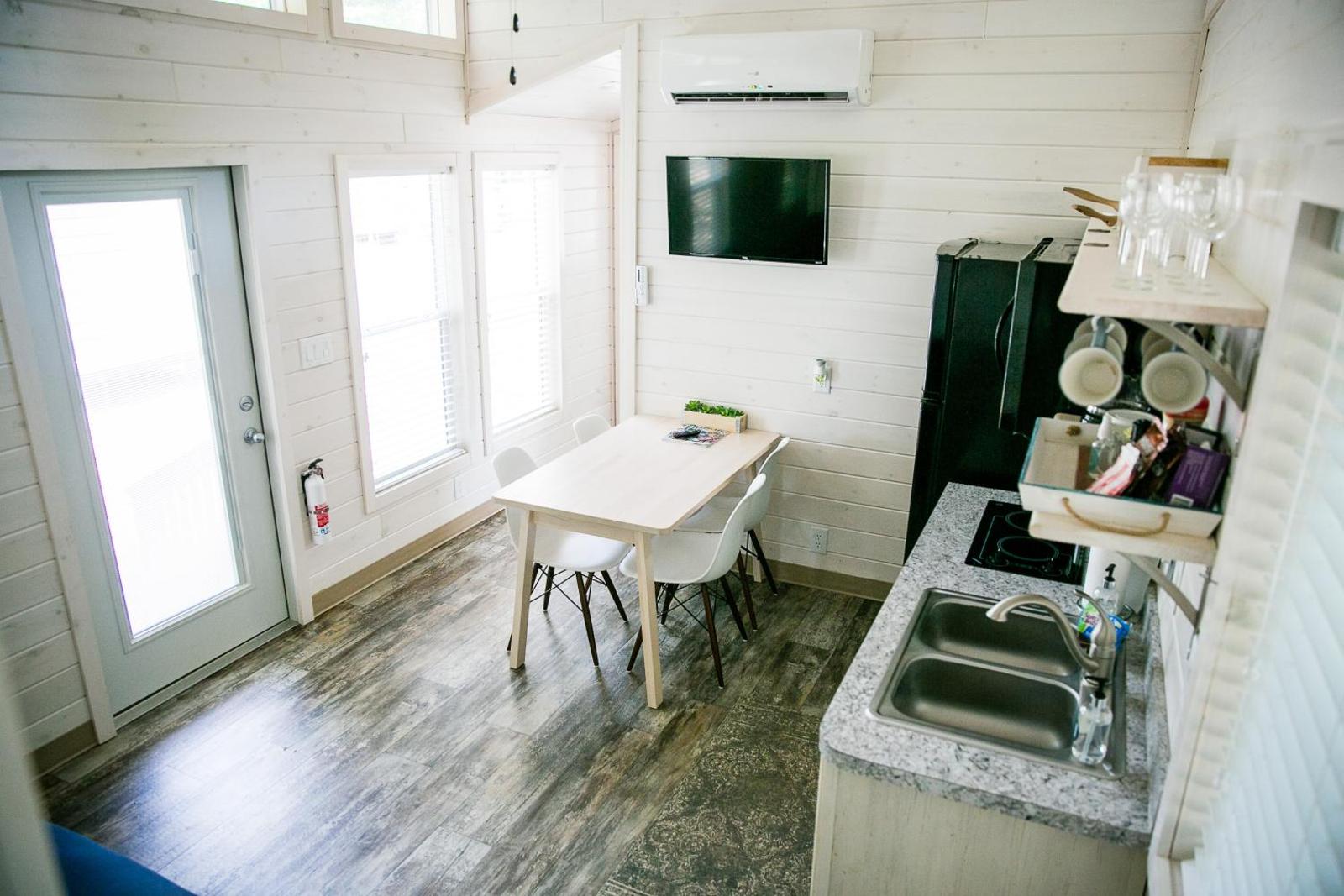 Waterfront Two Bedroom 15 on the #lake at Long Cove Resort Main image 2